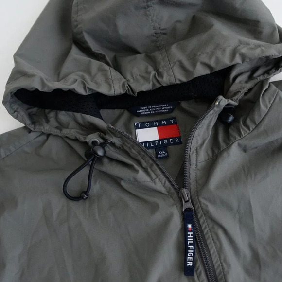 Vintage Tommy Hilfiger Grey Windbreaker Raincoat with Hood Size XXL - Picture 13 of 15